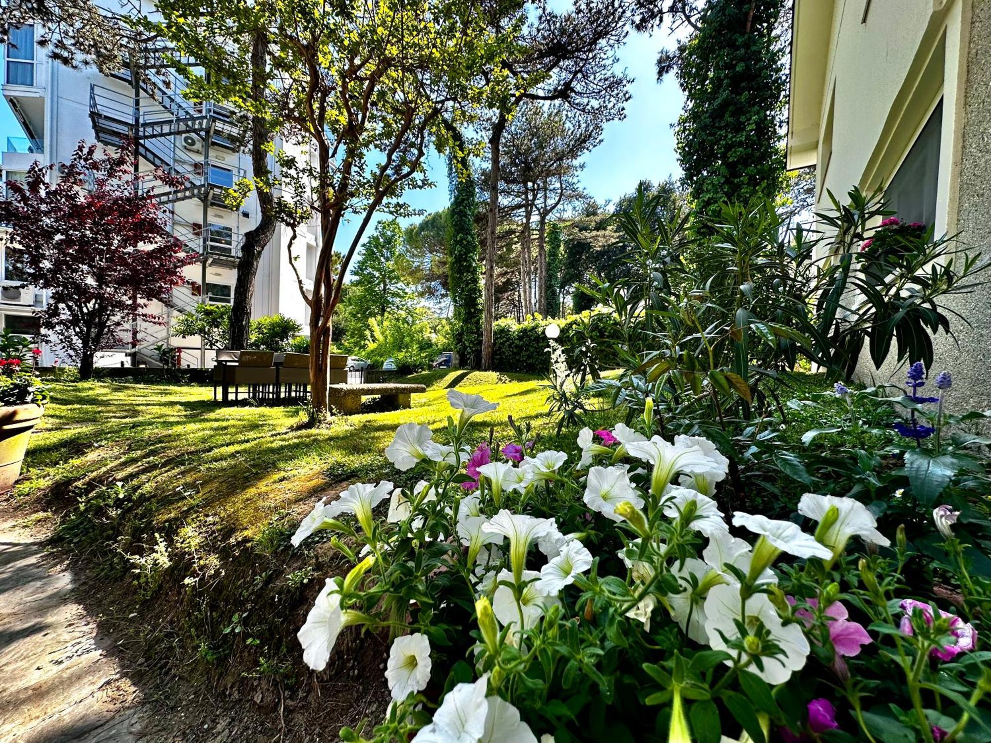 Villa Greif Pineta Lignano Sabbiadoro Exteriér fotografie